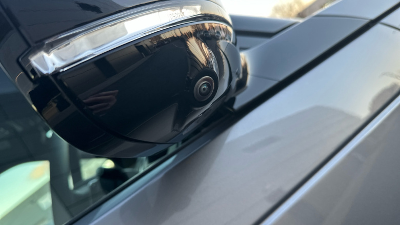 Land Rover Discovery 3.0 D350 Dynamic SE 5dr Auto Diesel Station Wagon